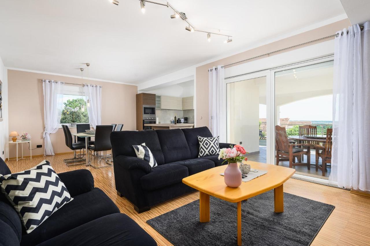 Villa Elisa Kaštelir Extérieur photo